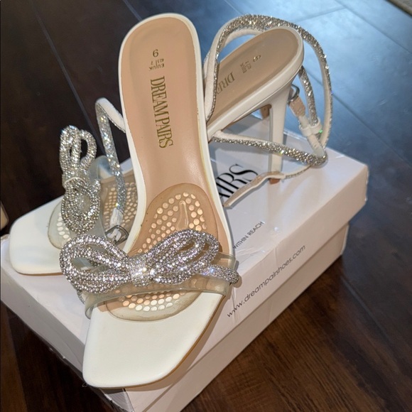 Dream Pairs Shoes - Dream Pairs Elegant White and Silver Heels